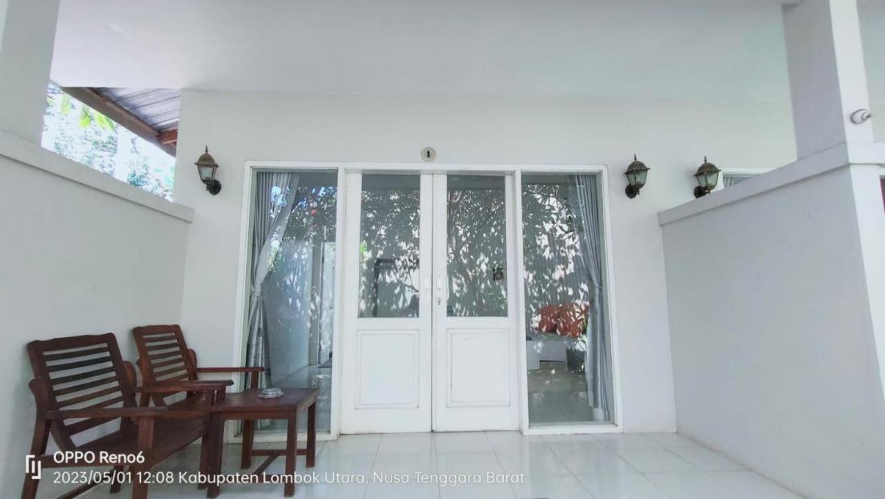 Pineapple Guest House Гілі-Аїр Екстер'єр фото