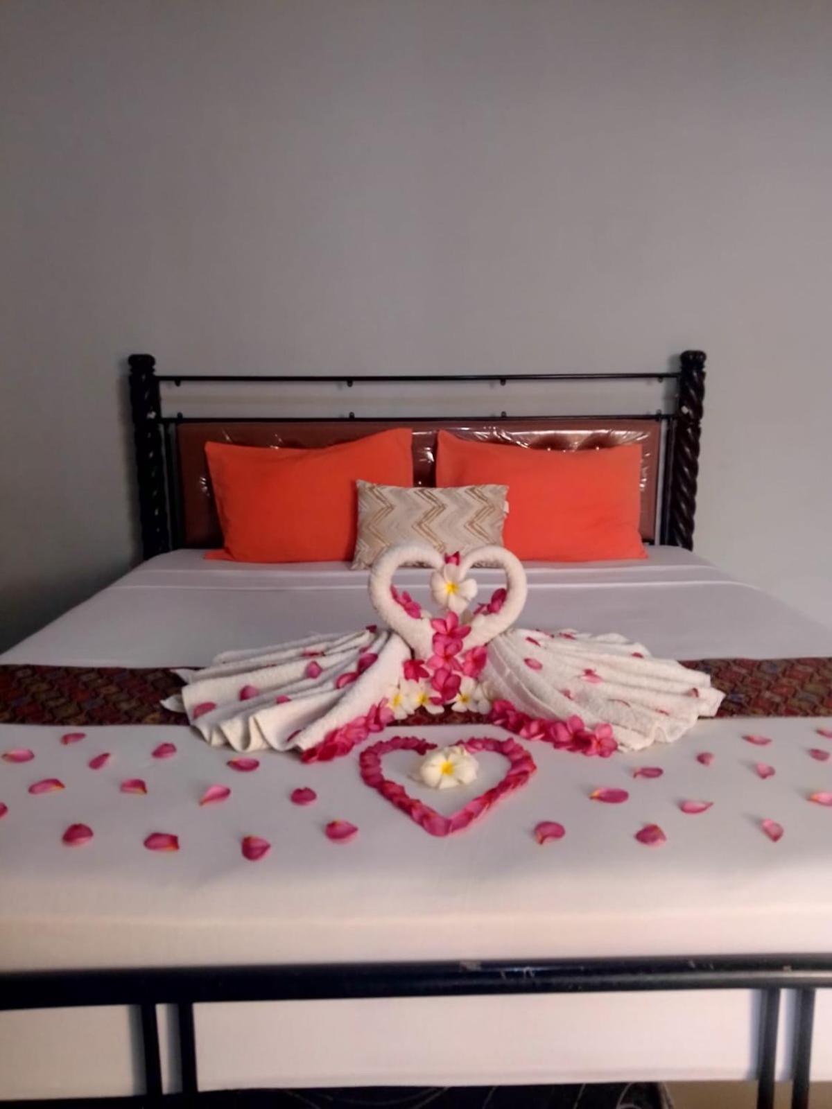 Pineapple Guest House Гілі-Аїр Екстер'єр фото