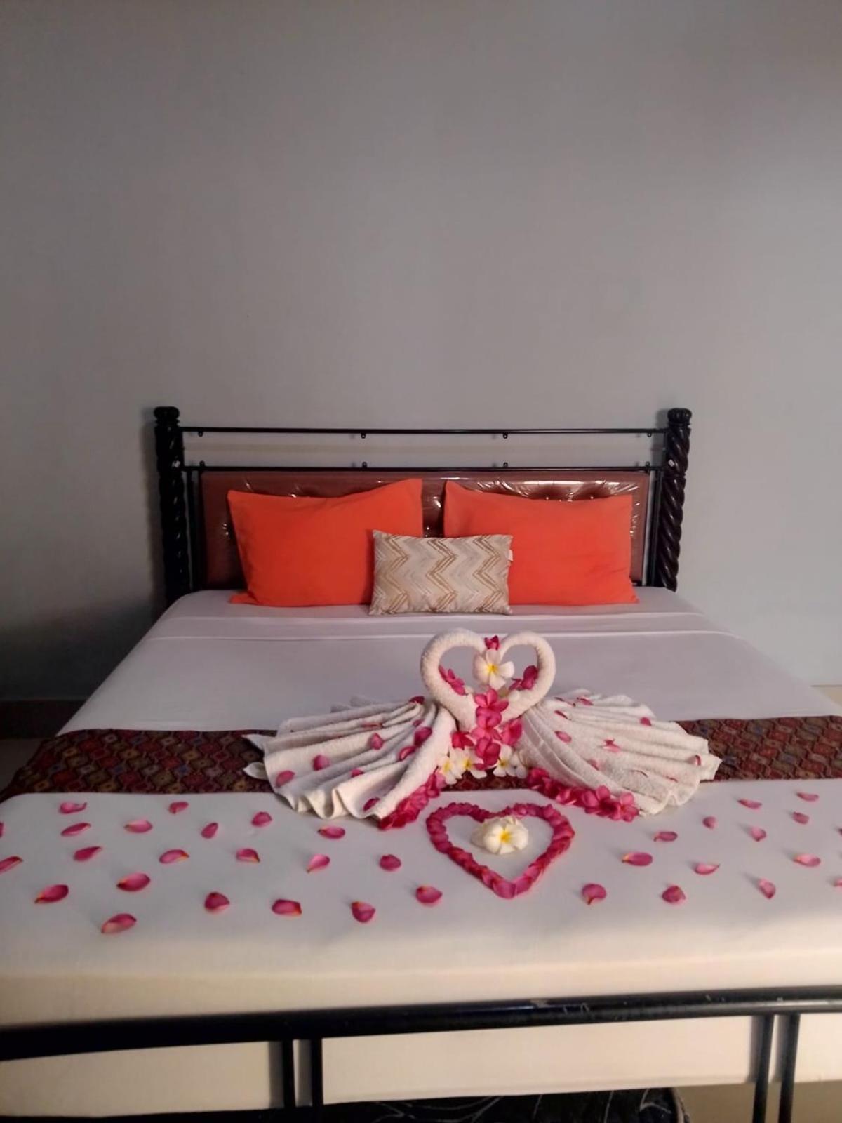Pineapple Guest House Гілі-Аїр Екстер'єр фото
