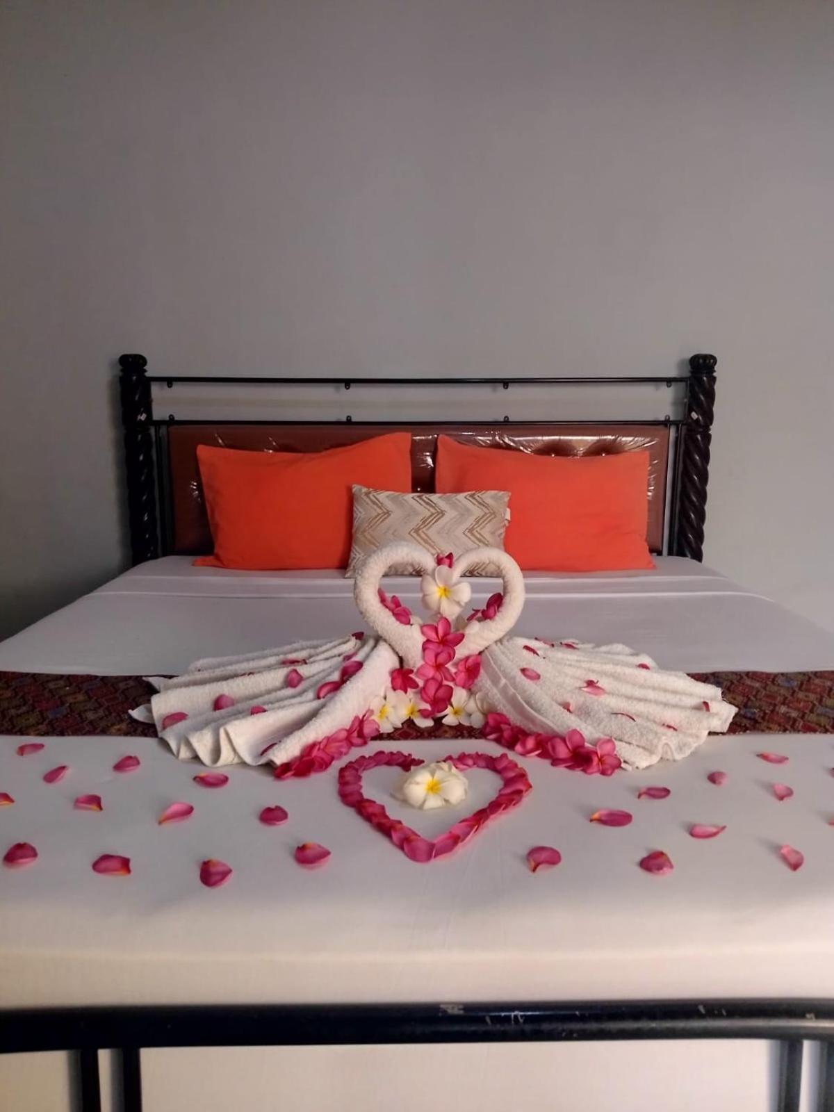 Pineapple Guest House Гілі-Аїр Екстер'єр фото