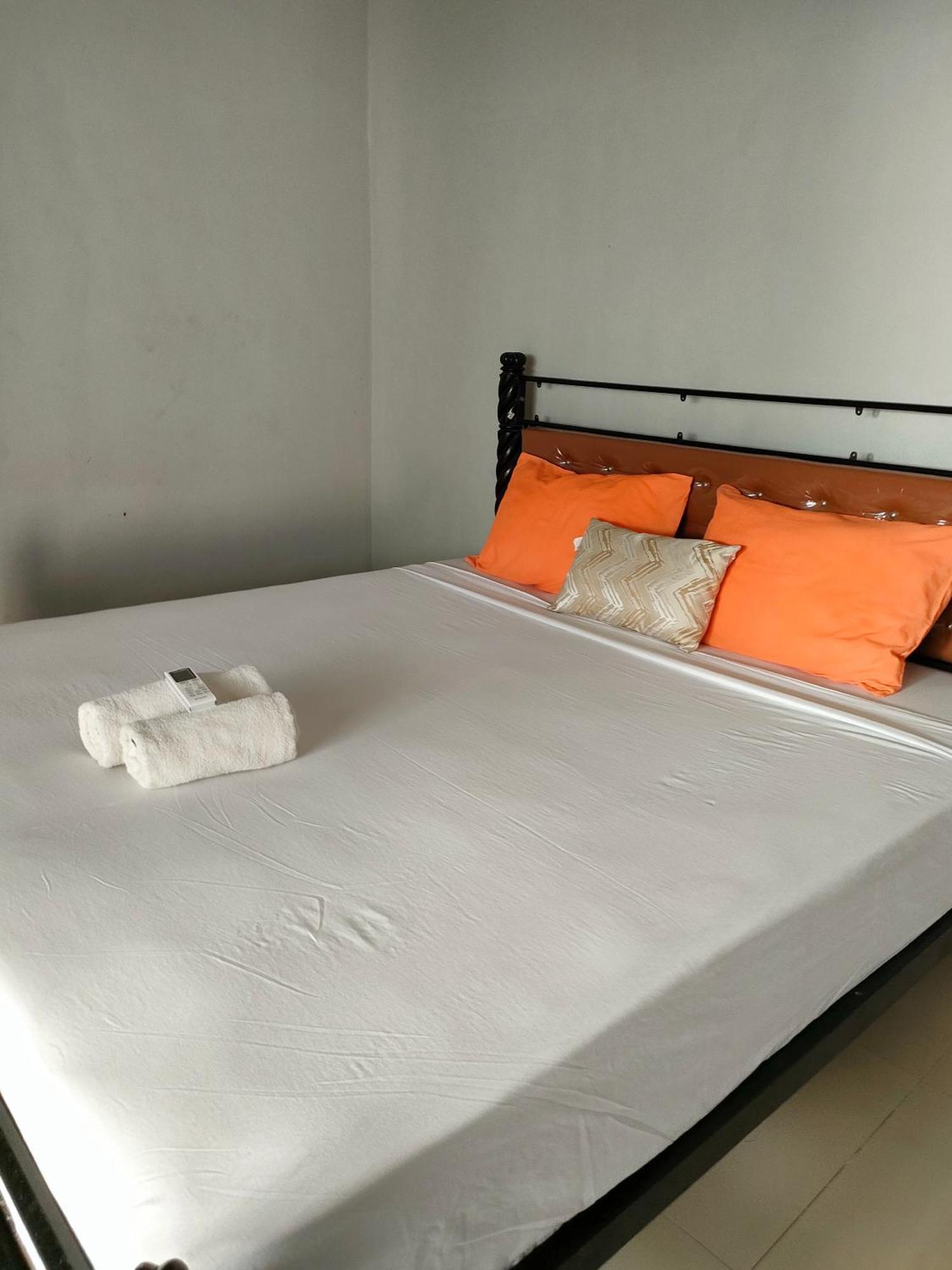 Pineapple Guest House Гілі-Аїр Екстер'єр фото
