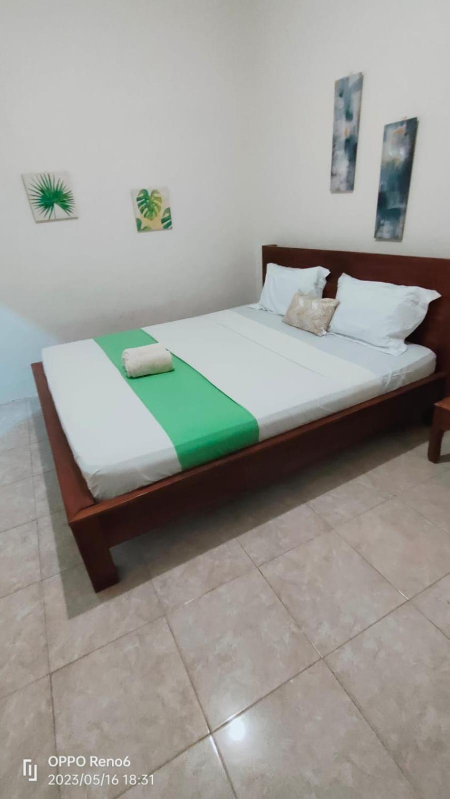 Pineapple Guest House Гілі-Аїр Номер фото